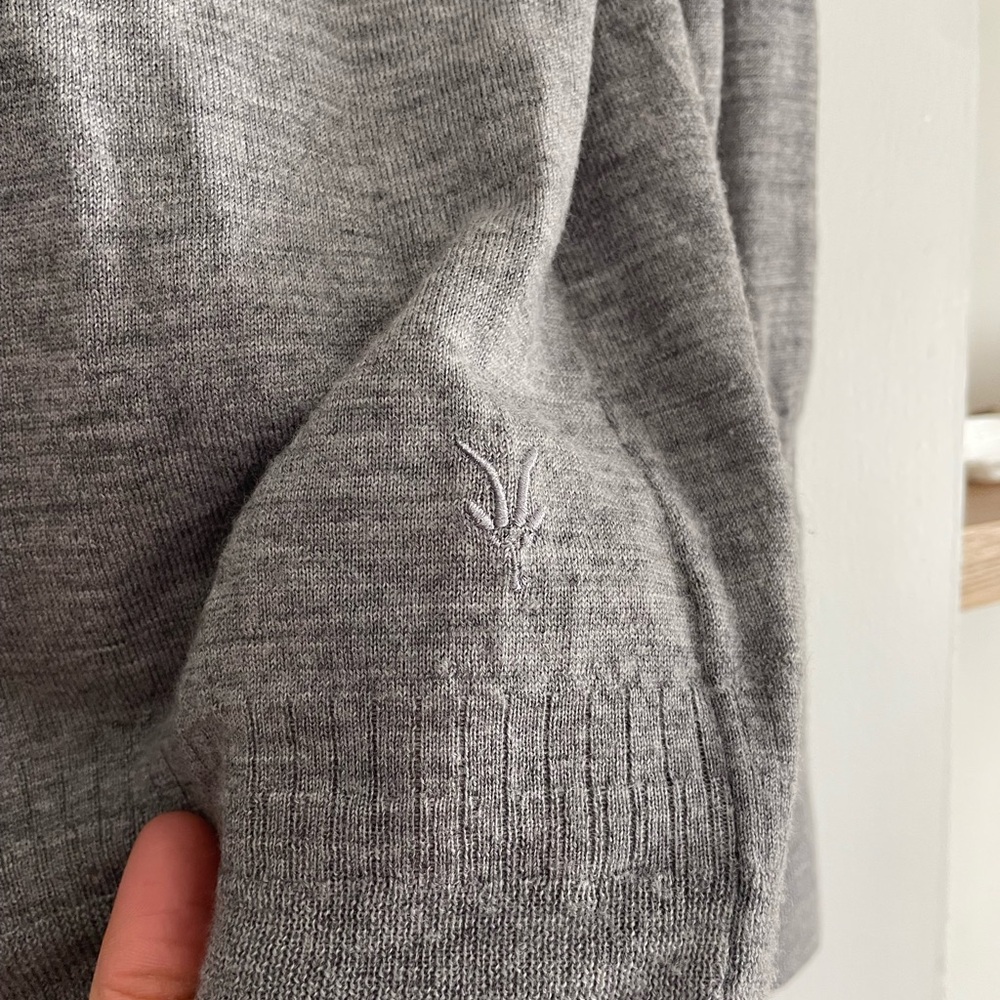 Ibex Women's Gray V-Neck Sweater wrap merino wool - Picture 7 of 8